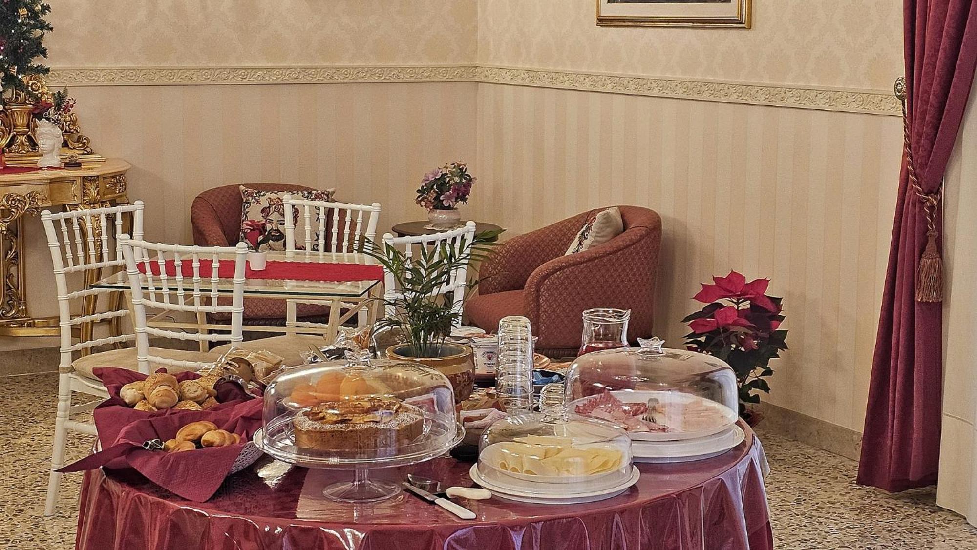 Bellini Inn Deluxe 卡塔尼亚 外观 照片